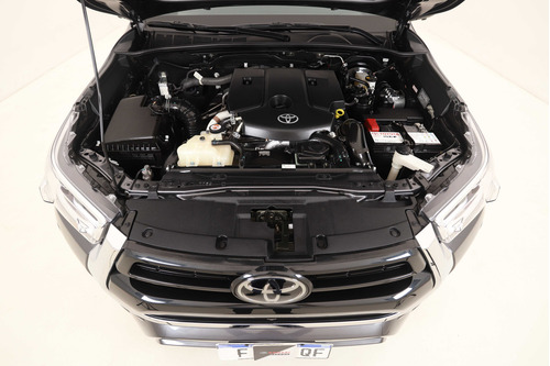 Toyota Hilux 2.8 Cd Srx 177cv 4x2 At