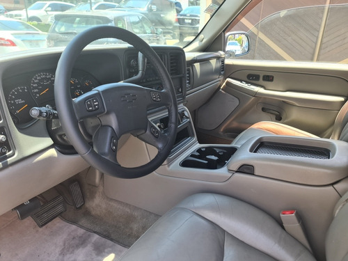 Imagen 9 de 15 de Chevrolet Suburban G Piel Aa Qc 2005 $129500 Socio Anca
