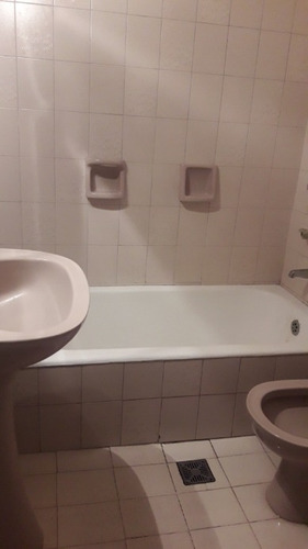 Imagen 9 de 11 de Departamento Tipo Casa En Venta En Lanus Este