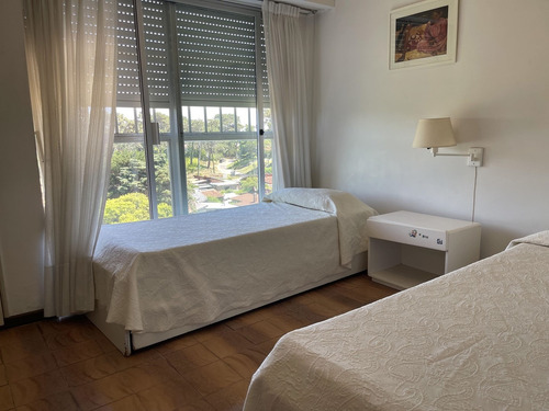 Imagen 15 de 17 de Departamento En Venta Ubicado En Punta Del Este, Punta Del Este / Maldonado