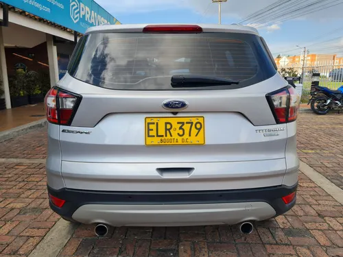 Ford Escape Titanium 2.0cc AT AA 4X4