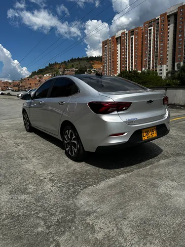 Chevrolet Onix 1.0T Premier Sedan At