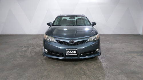 Toyota Camry 3.5 SE V6 6AT