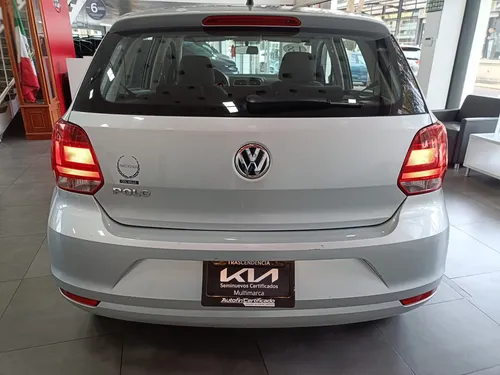 Volkswagen Polo 5p L4/1.6 Man