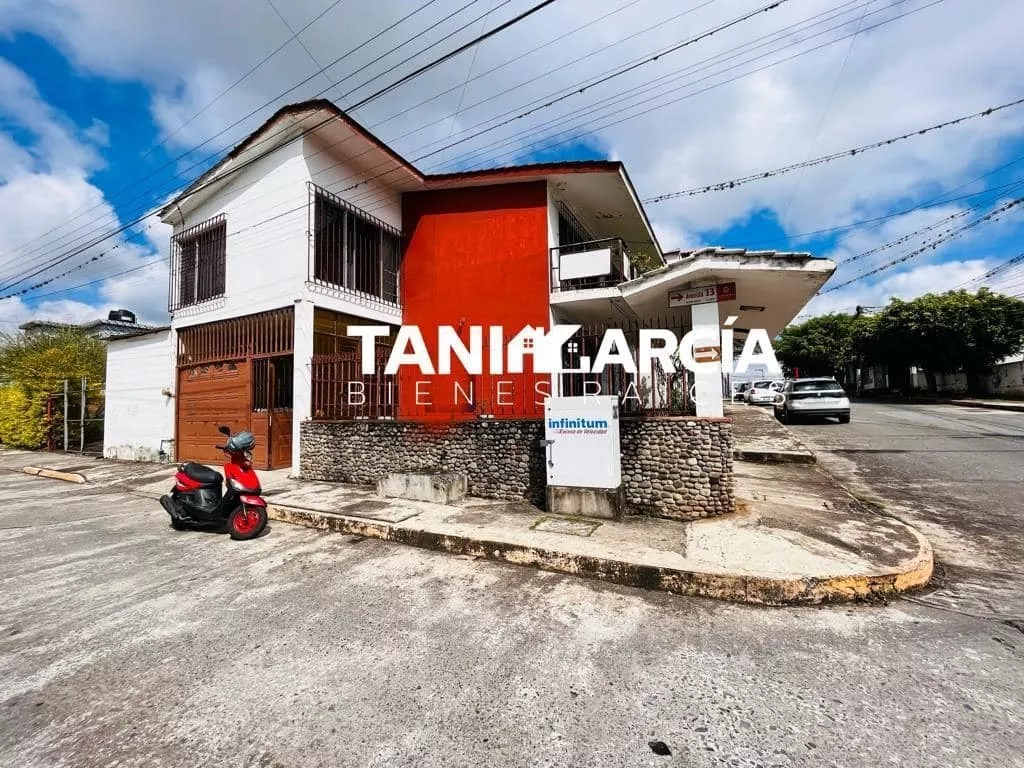 Vendo Casa En Esquina En Centro De Cordoba