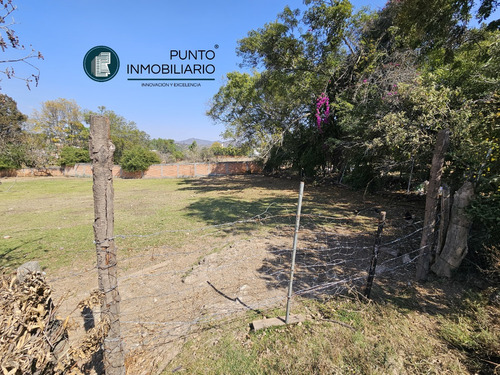 Terreno En Venta 1000mts2 A 2min Av. Juan Pablo Ii Altozano Con Servicios Pavimento Y Escrituras Jesus Del Monte