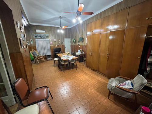 Hermosa Casa 5 Ambientes En Venta *mataderos*