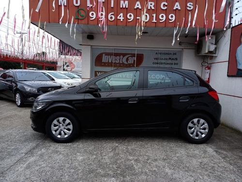 Imagem 3 de 11 de Chevrolet Onix