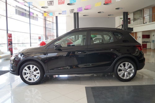 Imagen 3 de 15 de Seat Arona Style Automática Negra