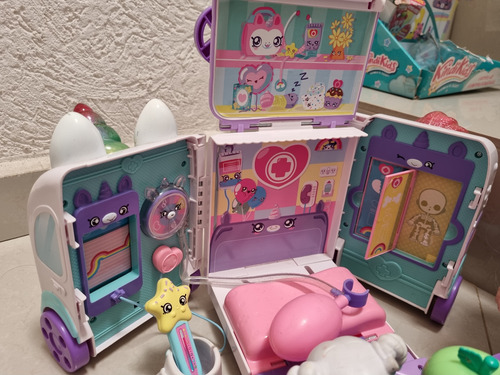 Muñeca Moose Kindi Kids Bandai Unicornio Lote Shopkins (Usado)