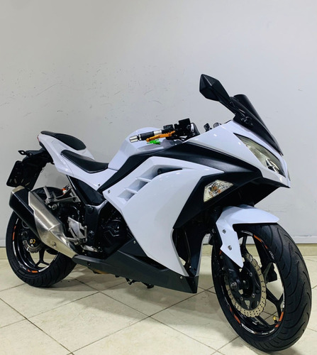 Imagem 2 de 6 de Kawasaki Ninja 300