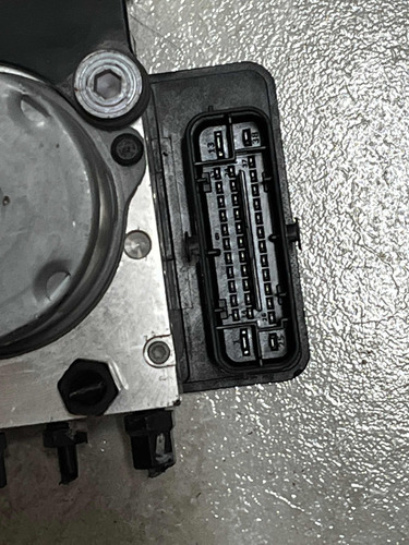 Módulo Abs Hyundai Santa Fe 2017-18be36003s300 Ml707 (Usado)