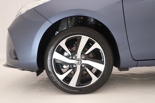 Imagen 20 de 25 de Toyota Yaris 1.5 Xls Pack Cvt Sedan 4p 0km 2023