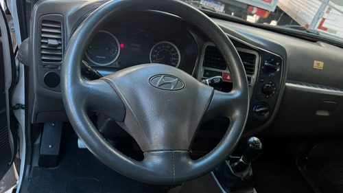Imagem 6 de 12 de Hyundai Hr 2.5 Ano 2011 / 2012 Bau Carga Seca