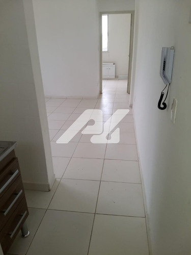 Imagem 10 de 13 de Apartamento À Venda Em Centro - Ap009795