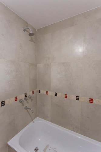 Imagen 18 de 21 de Departamento En Excelente Ubicacion !!!!!