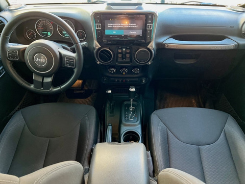 Imagen 11 de 15 de Jeep Wrangler Unlimited 4p 284hp 3.6 4x4 Automático 2018