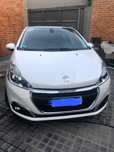 Peugeot 208 1.6 Feline