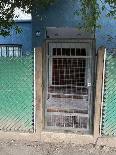 Unquillo , Venta ,hermosa Casa Dos Dormitorios , Cochera Y Piscina