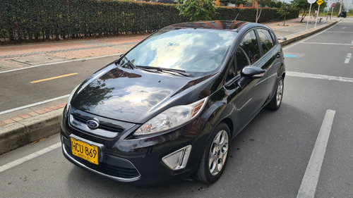 Ford Fiesta 1.6 Hatchback Mecánica