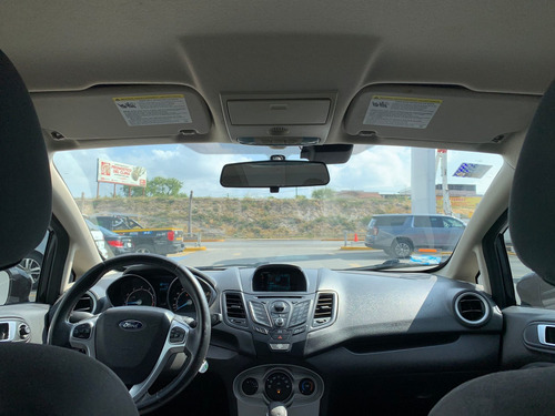 Imagen 6 de 8 de Ford Fiesta 2015 1.6 Se Sedan At