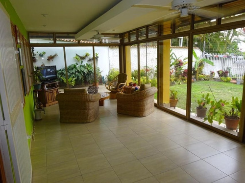 Imagen 17 de 20 de * Casa De Dos Niveles En Venta Santa Paula Mls #21-15860