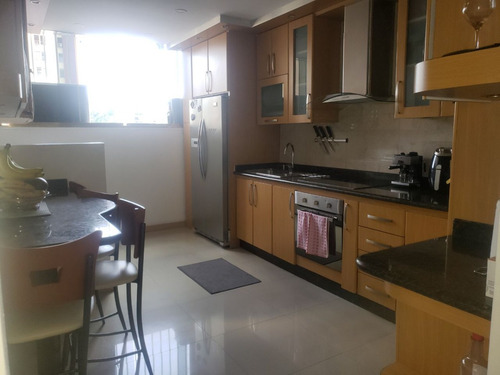 Imagen 10 de 24 de Apartamento En La Urbina Remodelado #24-5766