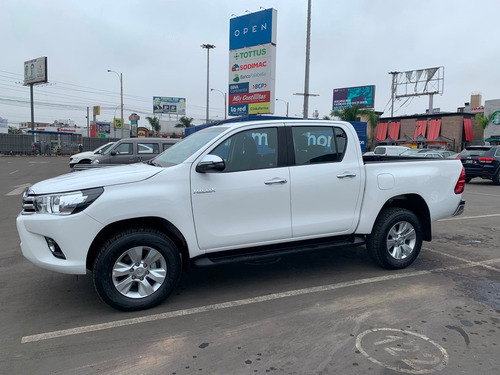 Alquiler Camioneta Toyota Hilux Mitsubishi L200 4x4 Empresas