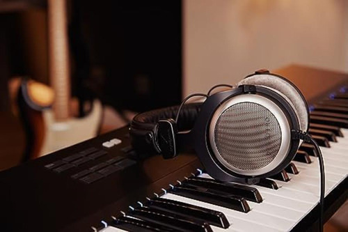 Auriculares De Estudio Supraaurales Beyerdynamic Dt 880 Pro