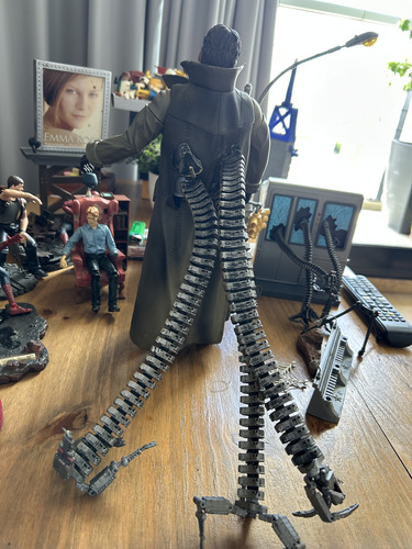 Muñeco Dr Octopus Marvel (Usado)