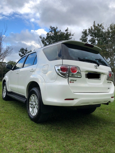 Imagem 4 de 10 de Toyota Hilux Sw4 Srv 2015 3.0 4x4 Automática