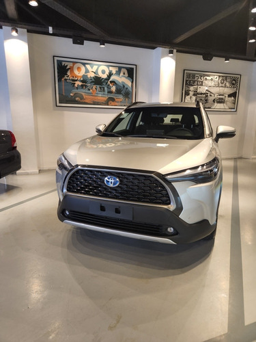 Imagen 3 de 6 de Toyota Corolla Cross 2022 1.8 Xei Ecvt