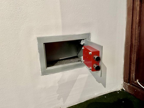 Amplia Oficina En Venta En Ciudad Vieja Montevideo