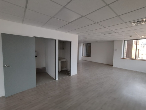 Excelente Oficina De 226 M2 De Planta Libre En Arriendo