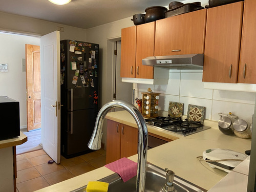 Hermosa Y Amplia Casa En Alto Macul: Lista Para Habitar