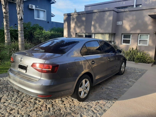 Volkswagen Vento 2.5 Luxury 170cv Tiptronic