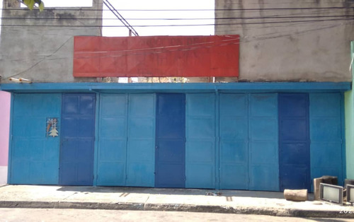 Local En Alquiler En El Barrio Lourdes, Av Constitución De Maracay.