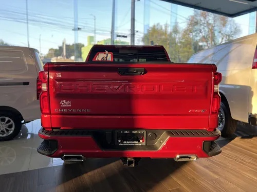 Chevrolet Cheyenne 5.3 Doble Cab Rst 4X4 At