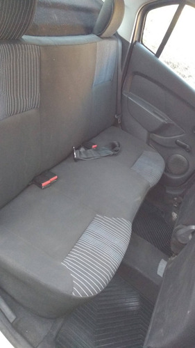 Imagen 4 de 15 de Renault Logan 1.6 Authentique 85cv 2015