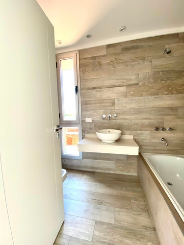 Casa A Estrenar En Santa Inés, Canning Dueño Vende