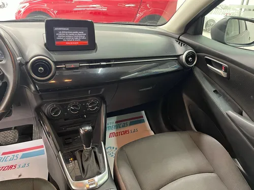 Mazda 2 1.5 Touring