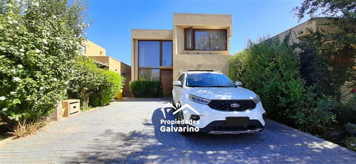 Casa En Venta De 3 Dorm. En Colina