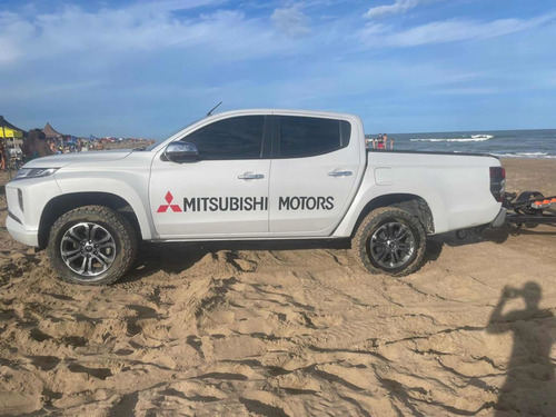 Mitsubishi L200 2.4 Di-d High Power 181cv Cuero