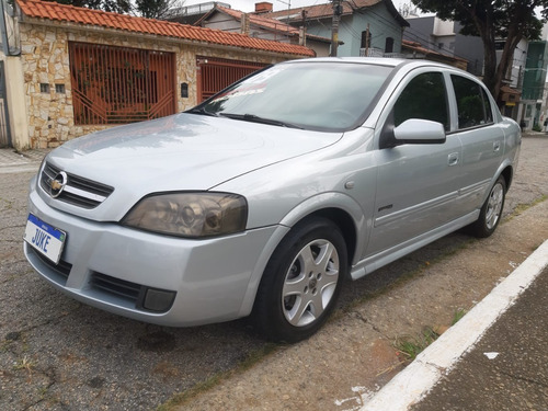 Imagem 3 de 15 de Astra Sedan Adv * 2009 * Completo * Prata