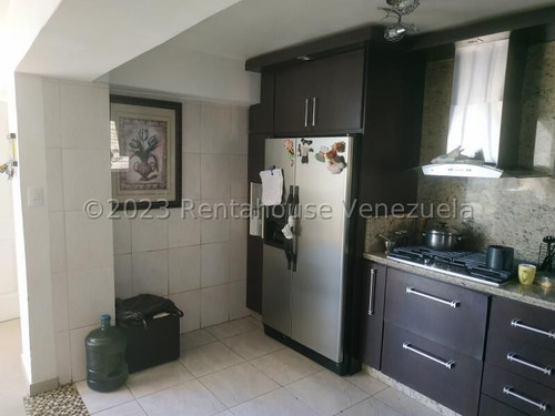 Venta Penhouse Urb Frutas Condominiums Guatire. Ar Mls # 25-17402