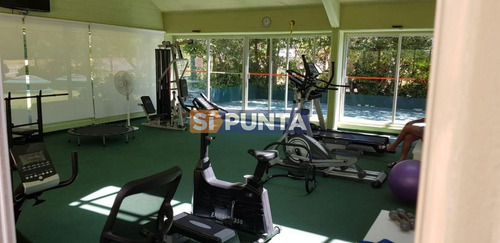 Imagen 23 de 25 de Apartamento En Venta , Cantegril , Punta Del Este