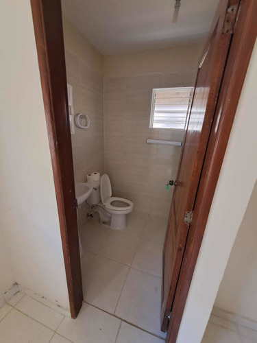 Imagen 4 de 25 de Apartamento En Venta, Res. San Isidro Labrador