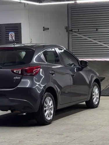 Mazda 2 Sport 1.5 Touring At