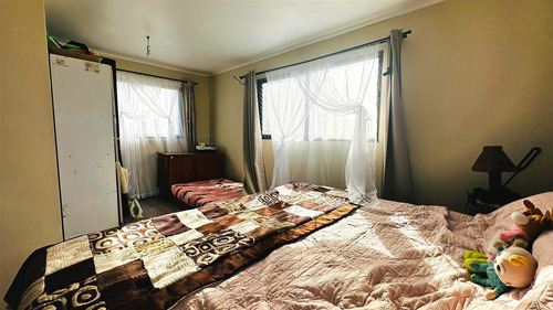 Casa En Venta De 4 Dorm. En Quilicura