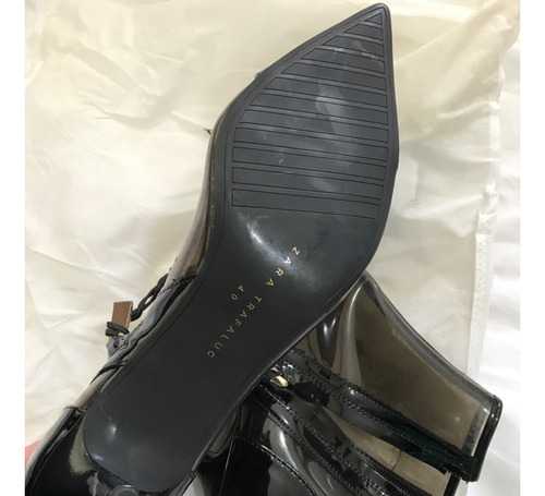 Bota Zara Ankle Boot Vinil Transparente Preta Bico Fino Nova